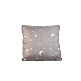 Perna matlasata &quot;Luna si Stele&quot; Coneltex, dimensiuni 40 x 40 cm, patrata, umplutura fibra siliconizata antialergica, culoare gri inchis