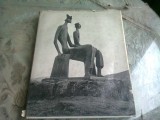 Henry Moore - Ionel Jianu
