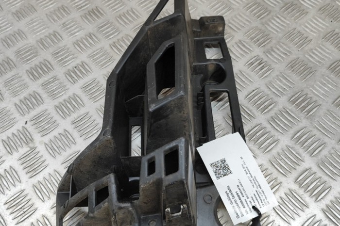Suport bara de protecție dreapta spate PEUGEOT 3008 SUV 2017 OEM: 9810591480 29846891