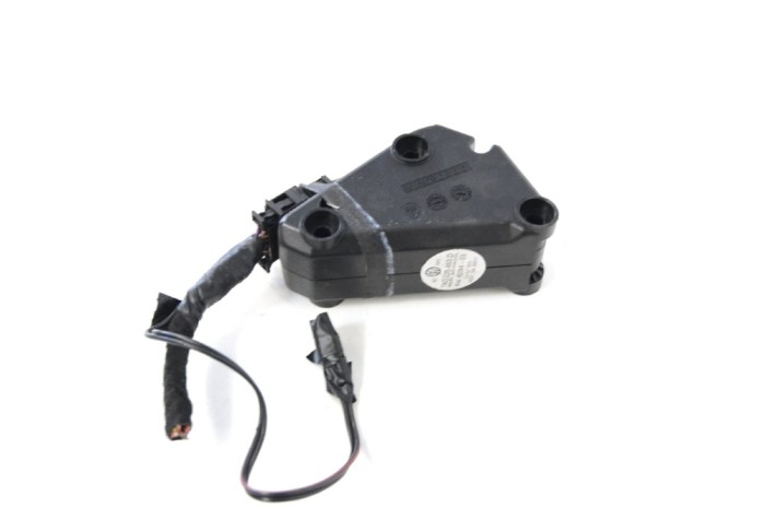 Alt modul de control VW GOLF V 1K1 2004 OEM: 1K0035463D 11285659