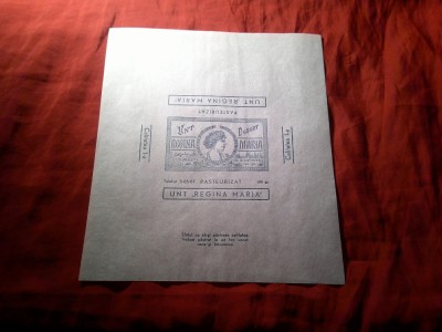 Ambalaj de UNT - Regina Maria , dim. = 19,5x23cm , hartie tip calc foto