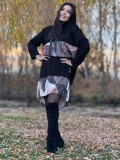Rochie neagra cu gluga si imprimeu artistic