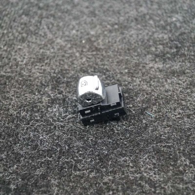 Buton geam ușă dreapta spate MINI COUNTRYMAN R60 2017 OEM: 9354866 | 2479381 foto