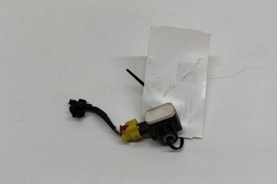 Senzor de impact dreapta spate PORSCHE Taycan 2022 OEM: 971907651 | 31861472 foto