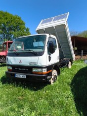 Mitsubishi Canter foto