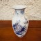 VAZA DIN PORTELAN CHINEZESC, DECORATA MANUAL H12,5cm