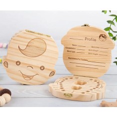 Cutiuta pentru primii dintisori si suvita de par pentru baietei