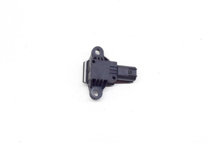 Senzor de impact dreapta față LAND ROVER RANGE ROVER EVOQUE L538 2016 OEM: CK52-14C676-AA 13973840