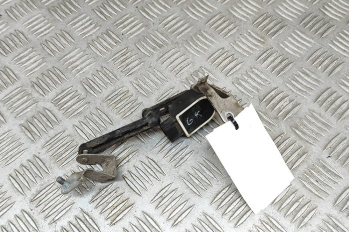 Senzor de nivel &icirc;nălțime st&acirc;nga spate BMW i3 I01 2020 OEM: 6870000,6855668 28049588