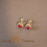 Cumpara ieftin Cercei Placati pe Lobul Urechii cu Cristal Zirconia Rosu Adanc Perlat si Prindere Fluturas