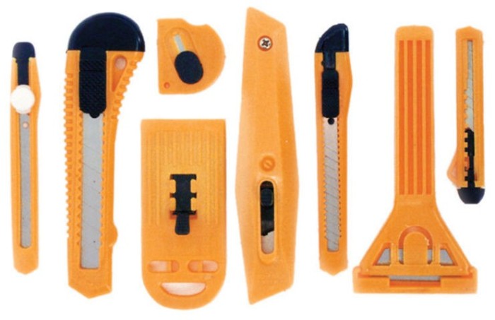 Set cuttere diverse din plastic 18 piese Basic