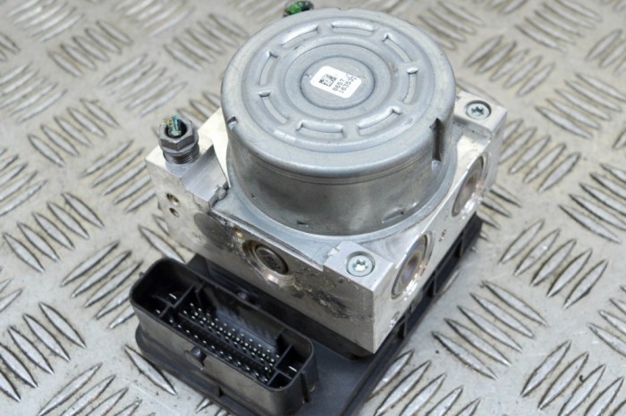 Pompa ABS SKODA OCTAVIA III 5E3 2015 OEM: 10.0625-3173.1,3Q0614517T,3Q0907379T,10.0916-0337.3,10.0220-0670.4 13565298