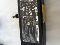 Alimentator laptop 19v-3,42 jack 5.5 foto