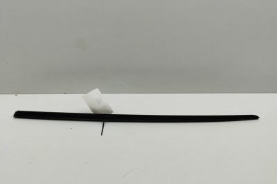 Ornament vertical parbriz dreapta AUDI Q8 4MN 2024 OEM: 4M8854328 | 31865765 foto