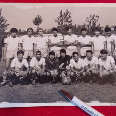 Foto - echipa de fotbal "TAROM" (probabil anii `70)