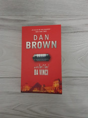 Codul lui Da Vinci de Dan Brown foto