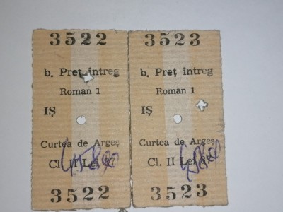 LOT 2 BILET TREN CFR VECHI - ROMAN CURTEA DE ARGES .SERII CONSECUTIVE foto