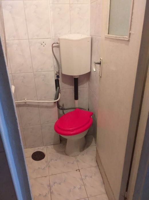 Vand garsoniera de 12mp pe Axente Sever