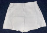 Fustă-pantalon albă (ZARA)