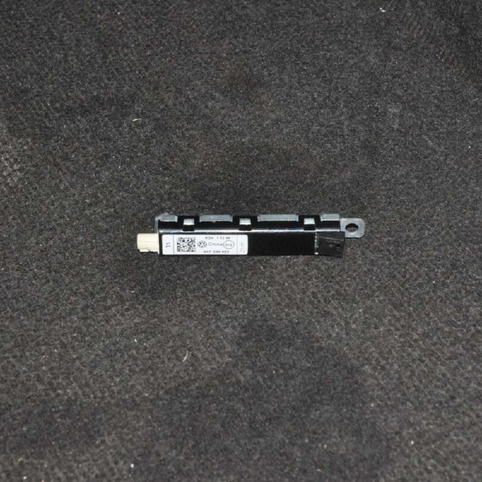 Amplificator de antena VW PASSAT B7 362 2012 OEM: 3AF035552 | 2110145