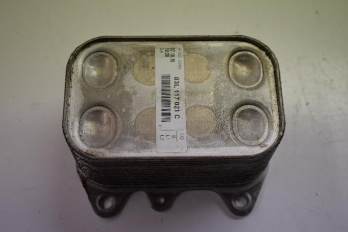 Răcitor de ulei VW CRAFTER 30-50 Furgon 2E_ 2016 OEM: 03L117021C 2419261