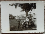 Militari romani cu copil, pe motocicleta// fotografie anii &#039;40, Romania 1900 - 1950, Portrete