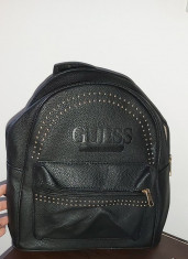 Rucsac si tricou Guess foto