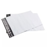 Cumpara ieftin Pungi Curierat 30x40 cm, 55&mu;m, Banda Adeziva, Polietilena, Set 50 Bucati, Albe, Sigilare Permanenta