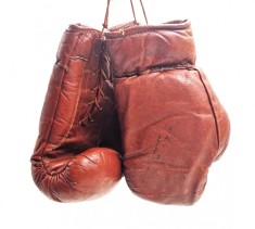 Man Cave manusi vechi anii &#039;60 BOX din Piele Naturala cu Snur Man Cave Sport Decorativ