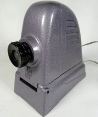 APARAT de PROIECTIE DIAFILM BAJKA+cutie ,PROIECTOR VINTAGE DIAFILME pentru copii foto