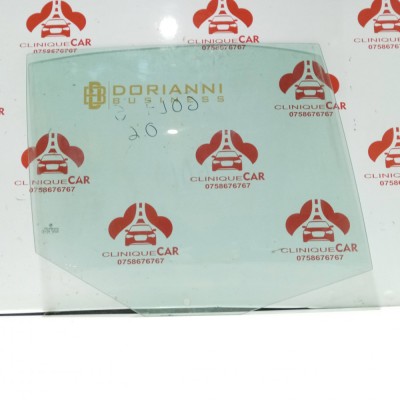 Geam dreapta spate VW Golf 5 2004-2009 foto