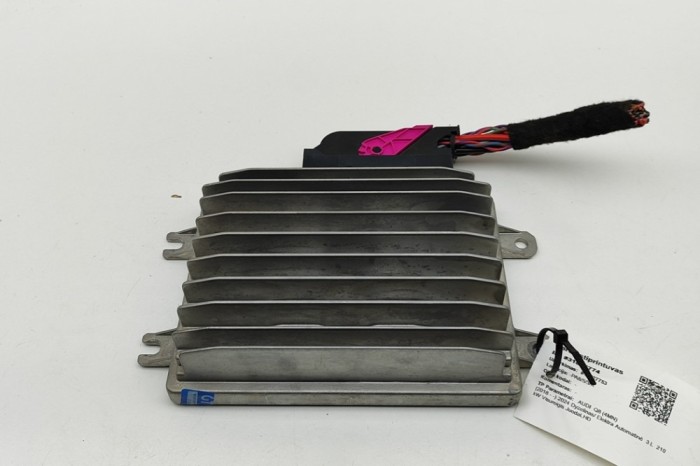 Amplificator de sunet AUDI Q8 4MN 2024 OEM: 8Y0035465A | 31865774