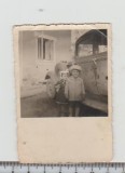 bnk foto Copii langa automobil - anii `40