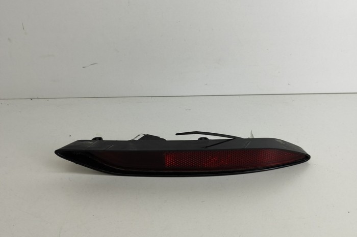 Reflector bara de protecție dreapta spate VW ID.3 E11 2023 OEM: 10B945702 24286524
