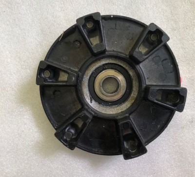 Yamaha FZS600 RJ02 1998-2003 Suport pinion roata spate foto