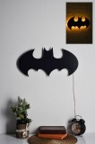 Cumpara ieftin Decoratiune metalica de perete cu LED Batman Galben 50x25 cm
