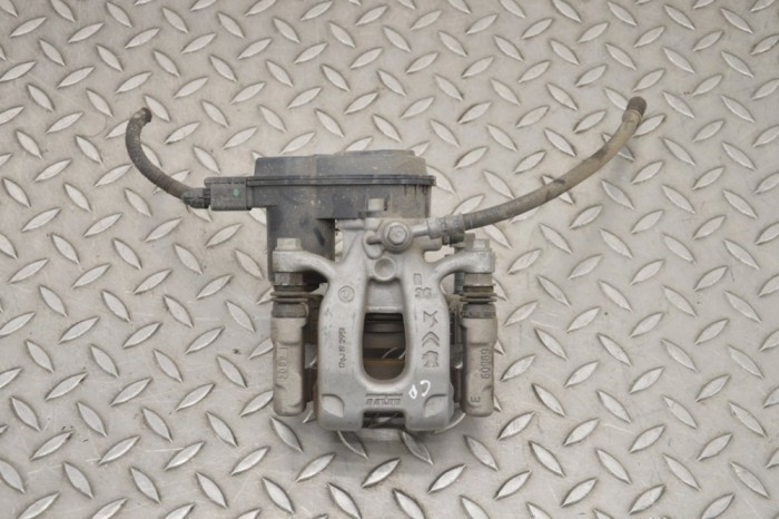 Etrier de fr&acirc;nă dreapta spate OPEL MOKKA 2022 OEM: 7M4Y03,0504374,9842295180 18105341