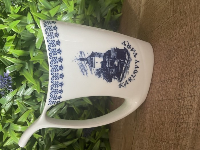 Cana de băut specială