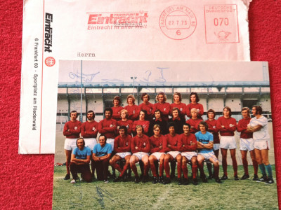 Foto (1970) fotbal cu autografe originale - KICKERS OFFENBACH (Germania) foto