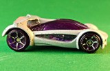 AcceleRacers Hot Wheels Matell, Made in Vietnam, Iridium Mc Donald`s Happy Meal 2005. Diecast, carcasă metalică, trapă pentru baterii, cupolă violet X