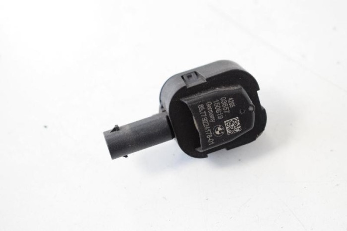 Senzor de impact dreapta față BMW X5 F15, F85 2014 OEM: 9224178 3554914