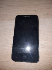 Vand telefon Vodafone negru foto