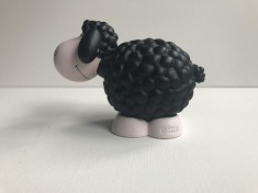 Figurina ceramica Oaia neagra, marca Nici foto