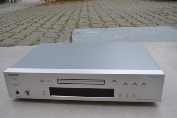 Cd Player Onkyo C 7030 cu Mp 3