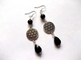 Cercei cu floarea vietii si cristale negre, cercei handmade 40515