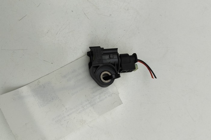 Senzor de impact dreapta față MERCEDES-BENZ E W213 2016 OEM: A2139051300 31356921