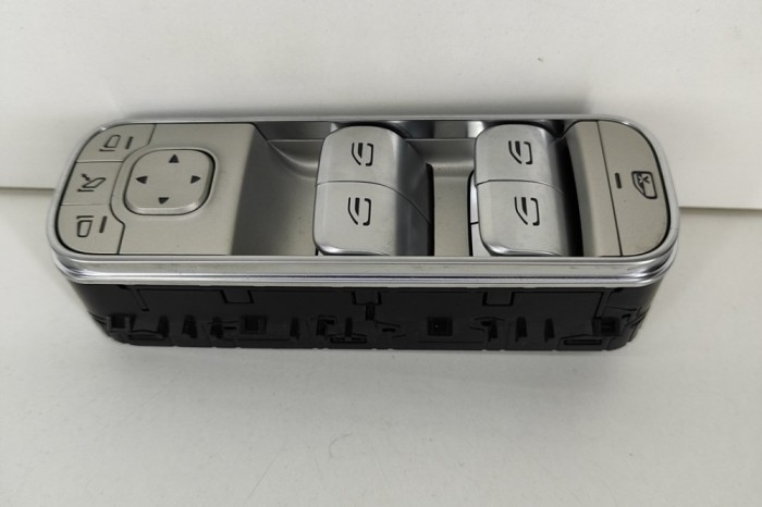Buton geam ușă dreapta față MERCEDES-BENZ GLE W167 2023 OEM: A1679059903 27968514