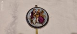 Argint MEDALION scena FRAGONARD pictata manual pe PORTELAN 1900 FRANTA OPULENT MASIV unic PECTORAL