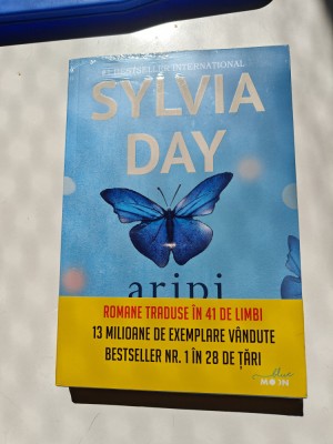 SYLVIA DAY: ARIPI DE BRUMA foto