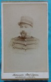 Fotografie tip CDV, Capitan de infanterie francez cu tunica cu gaitane, inceput de secol XX